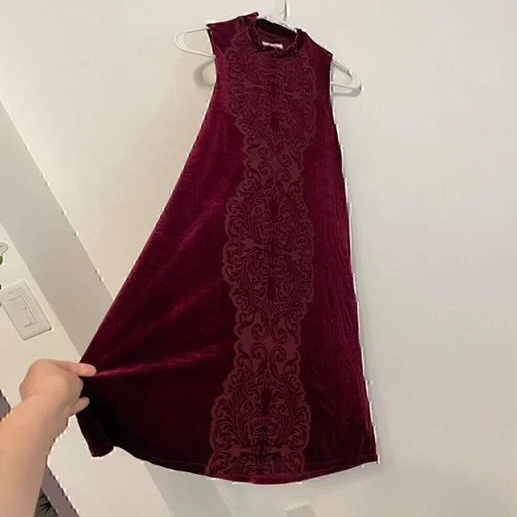 MAURICES Velvet Shift Dress Burnout Pattern Burgundy Maroon Red High Neck Velour - Picture 8 of 12